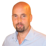 Rickard, medgrundare av Ledningssystemet.se och senior rådgivare på Verksamhetsfokus Sverige AB.